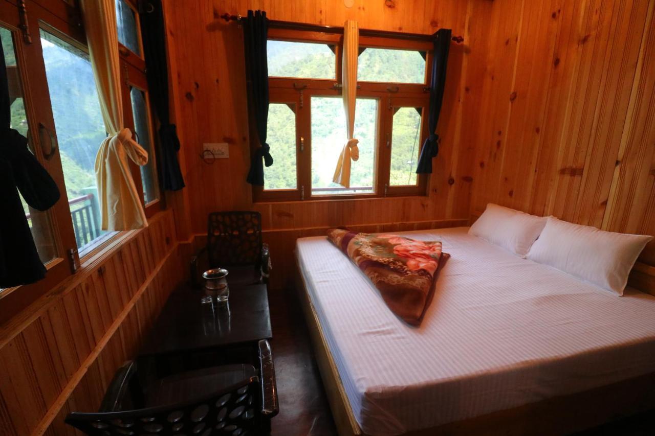 Tirthan Hilltop Home Stay Banjār Exterior foto