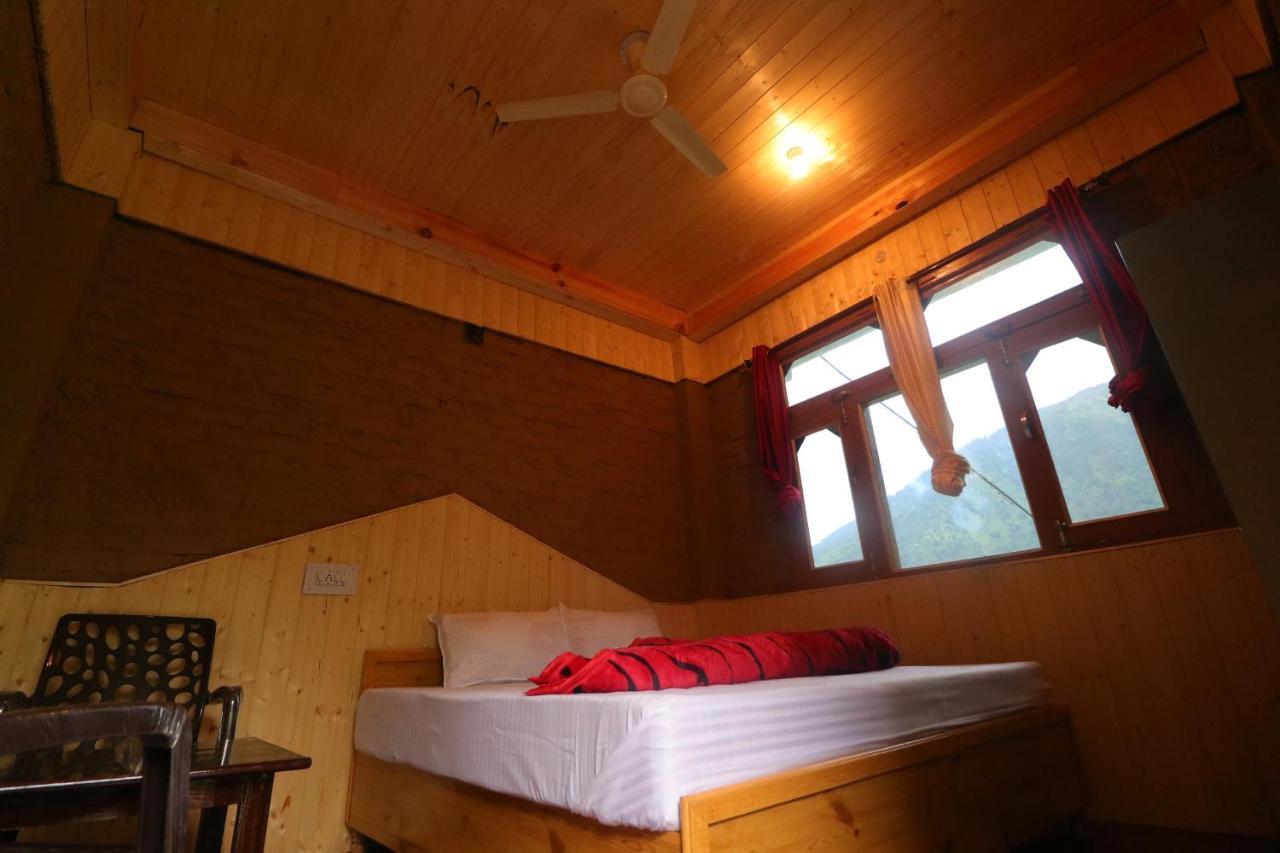 Tirthan Hilltop Home Stay Banjār Exterior foto
